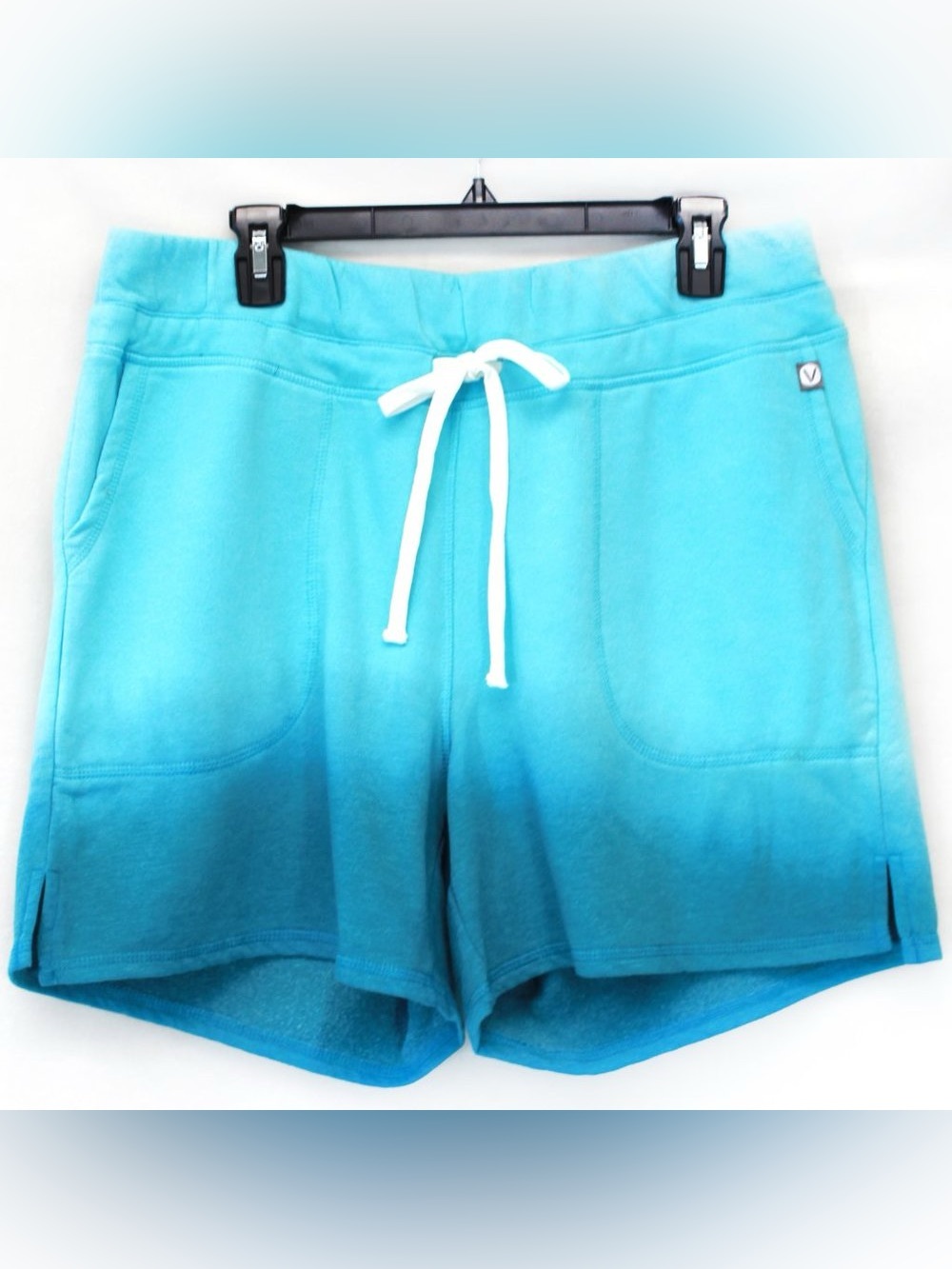 NWT LIVI Plus by Lane Bryant Blue French Terry Washed Dye Effect Shorts 22/24
